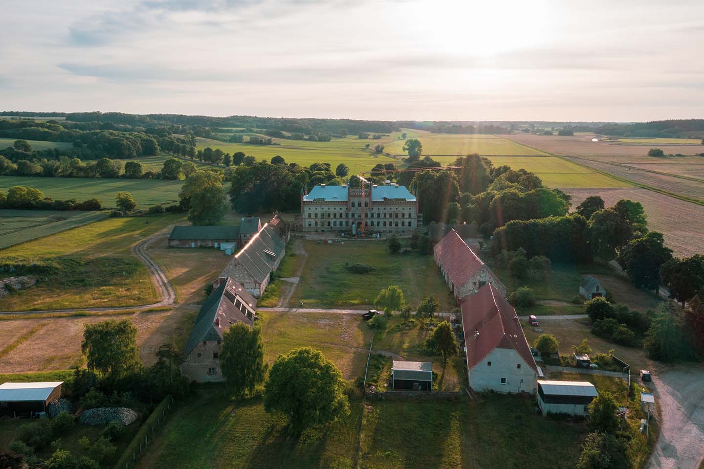 Gutsanlage-schloss-broock